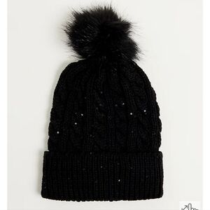 🆕️❄️ BLACK SEQUIN POM-POM BEANIE ❄️